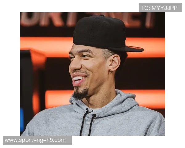 三冠王丹尼格林宣布退役回顾三队三冠的辉煌历程 三冠王丹尼格林宣布退役回顾三队三冠的辉煌历程